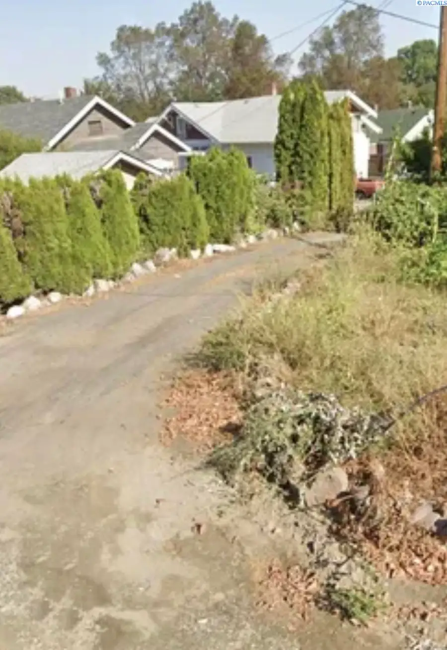 622 Sunnyside Ave, Sunnyside, WA 98944 - Image #3