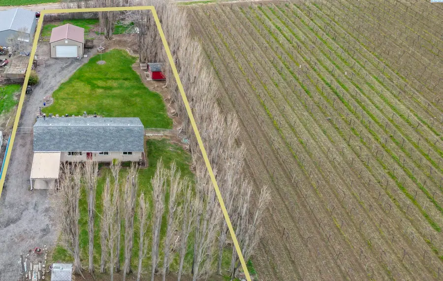 4302 Independence Road, Sunnyside, WA 98944 - Image #2