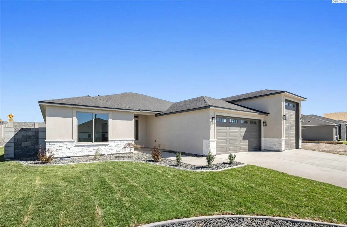 692 Lazio Way, Richland, WA 99352 - Image #1