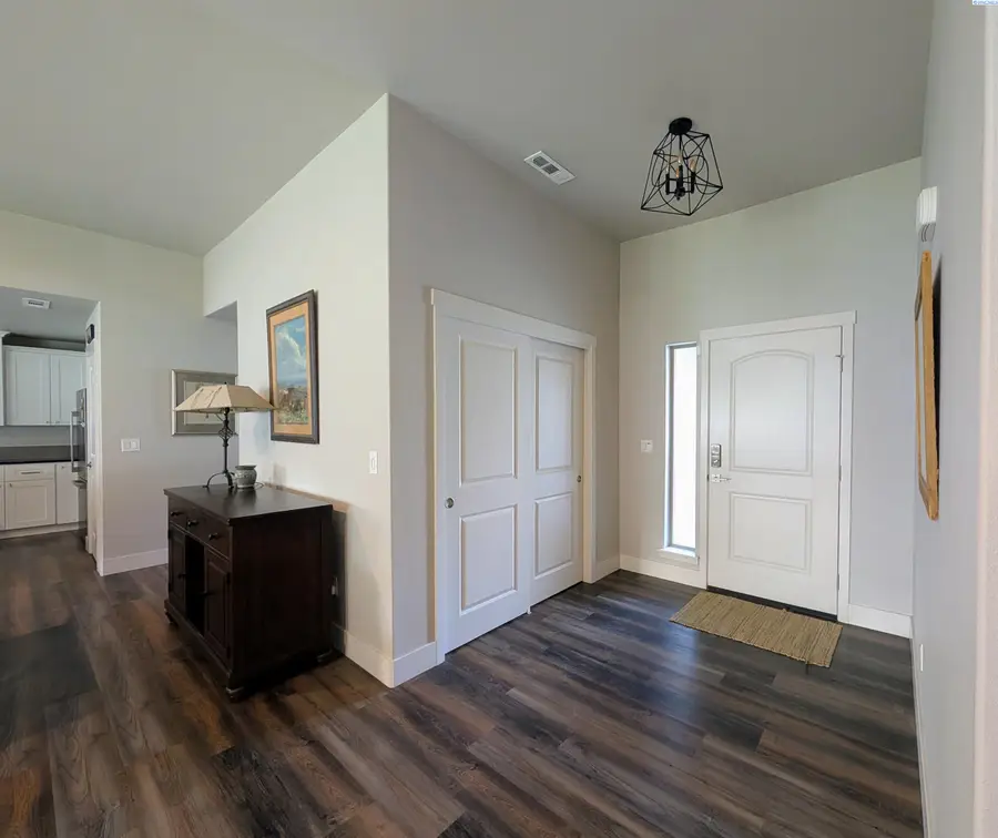 1519 W 33rd Place, Kennewick, WA 99337-2424 - Image #3