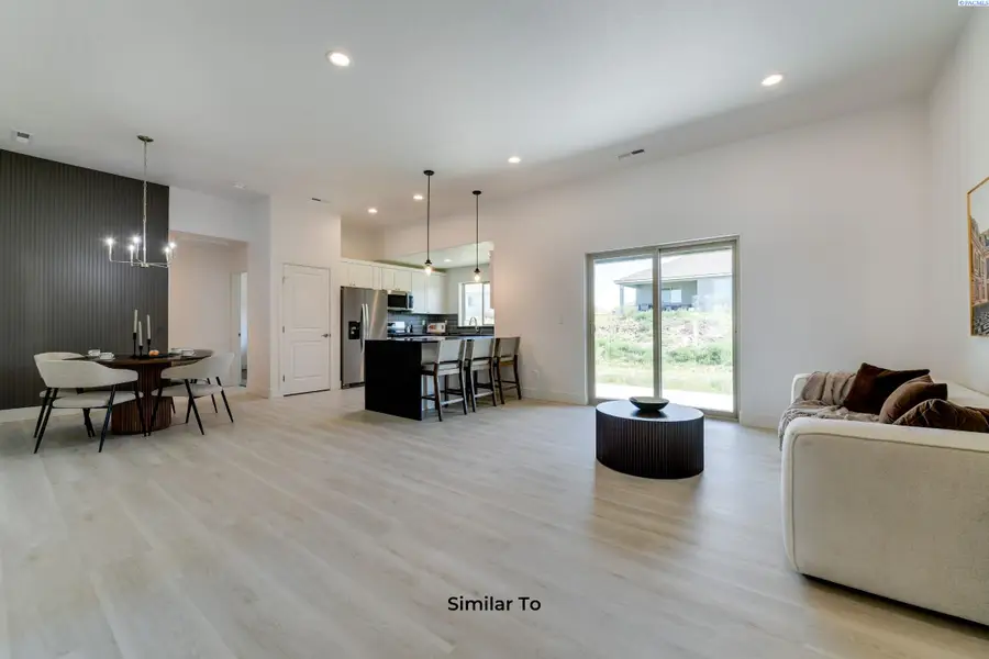 1608 Diamond Ave, Grandview, WA 98930 - Image #3