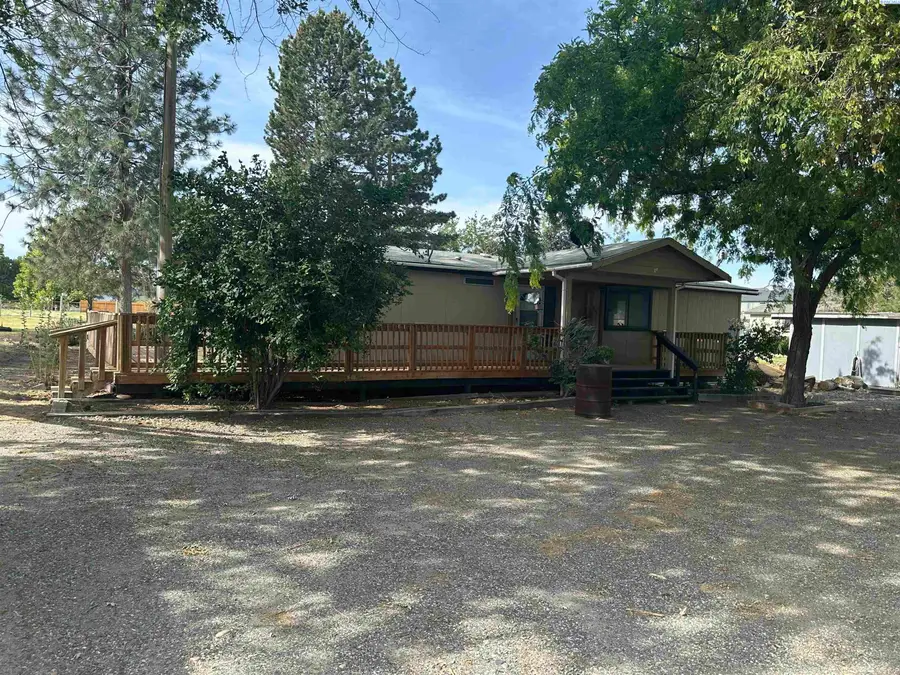 7606 Woodford Lane, West Richland, WA 99353 - Image #2