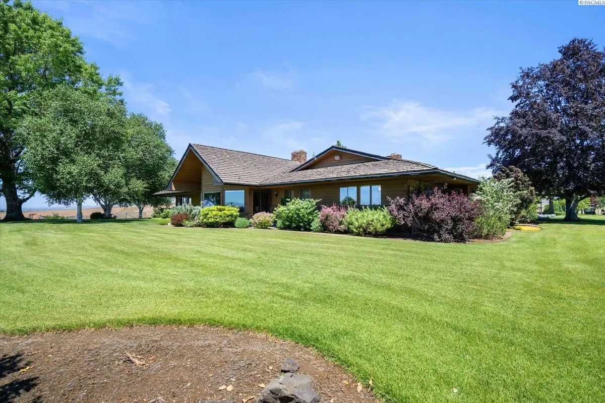 170732 Olsen Road, Grandview, WA 98930 - Image #1