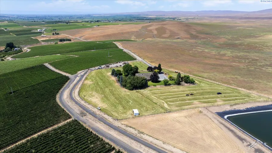 170732 Olsen Road, Grandview, WA 98930 - Image #3