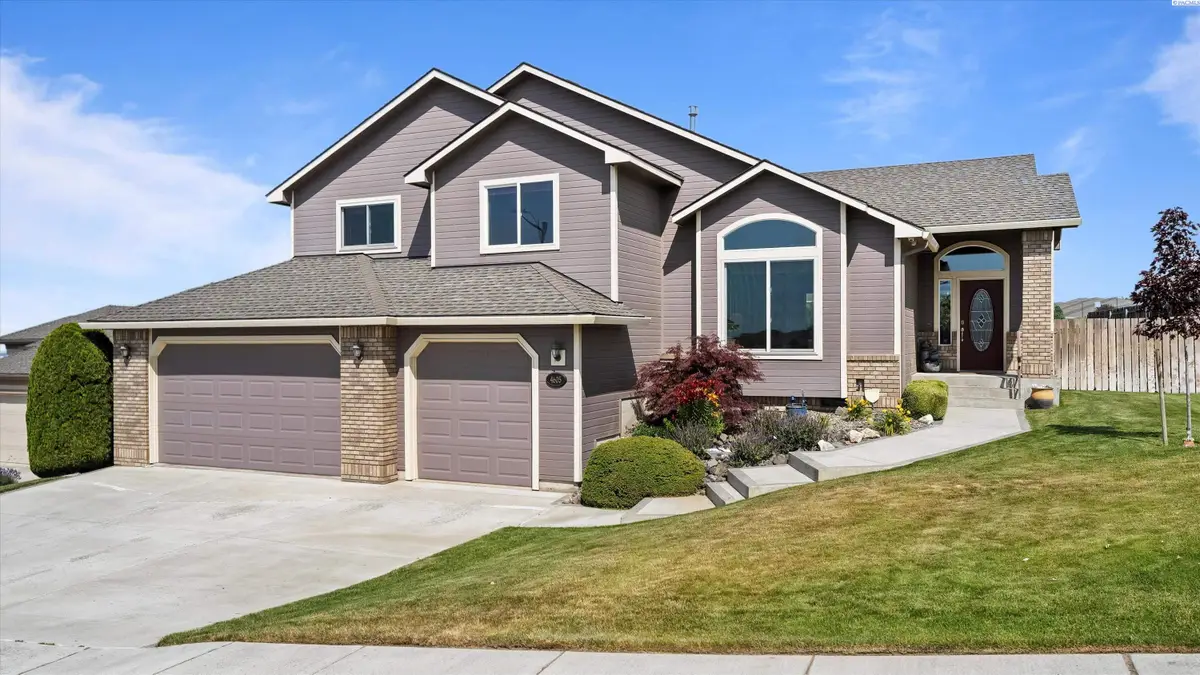 4605 S Olson St, Kennewick, WA 99337 - Image #1