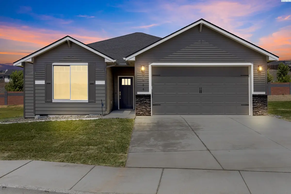 7154 W 28th Pl, Kennewick, WA 99338 - Image #1