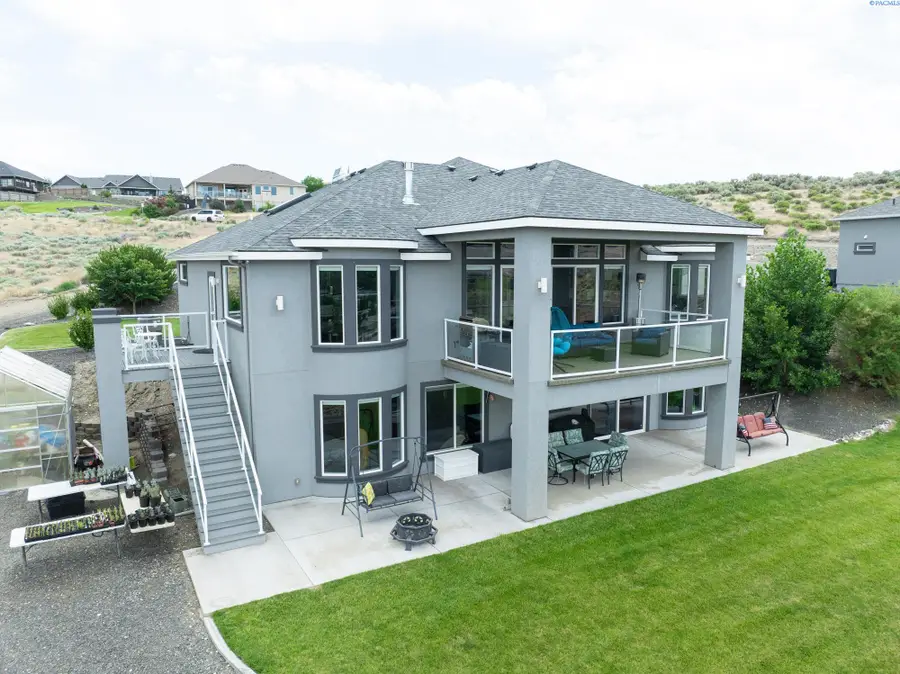 5880 S 58th Ave, West Richland, WA 99353 - Image #2