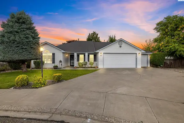 2467 N Rhode Island Court, Kennewick, WA 99336