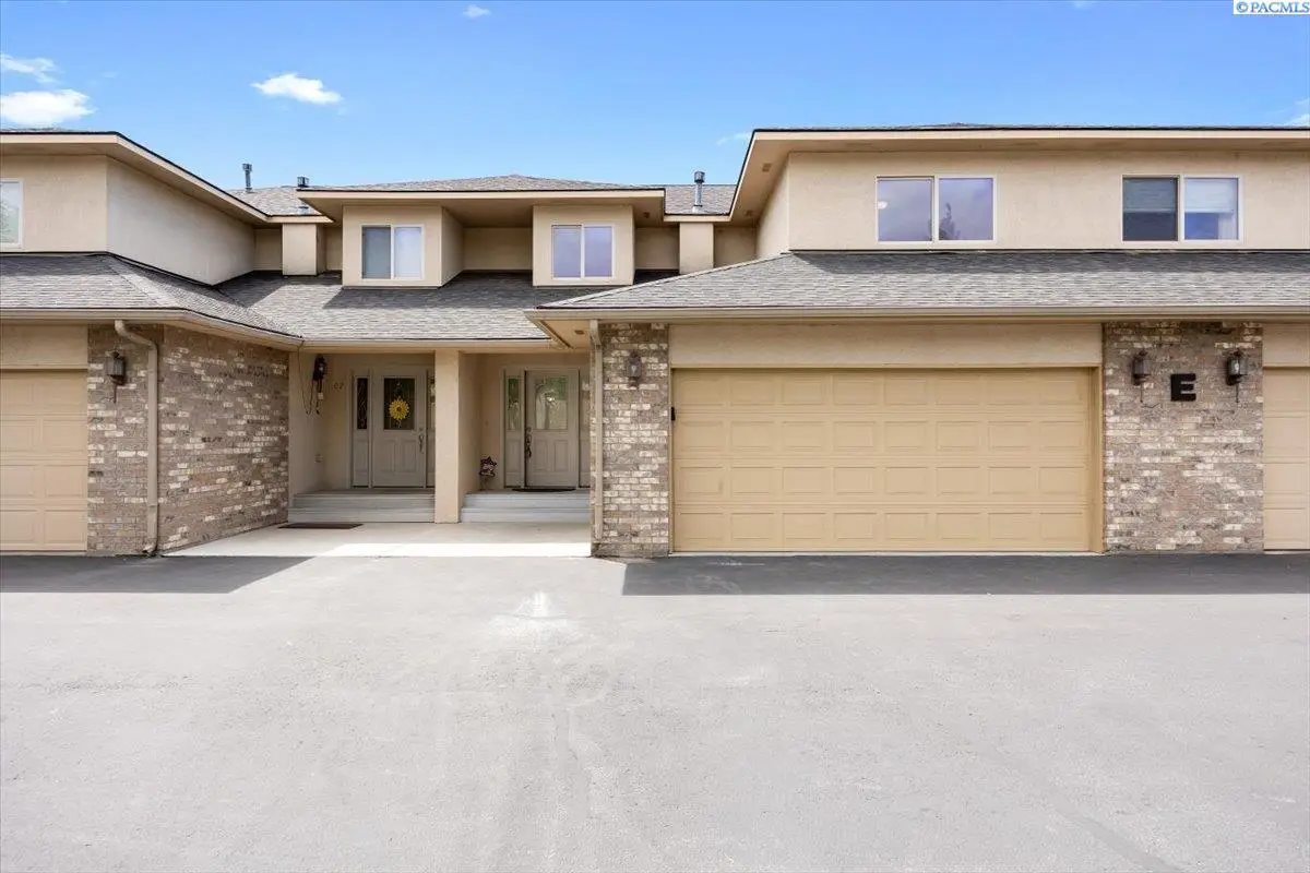 3710 W Canyon Lakes Dr. #e103, Kennewick, WA 99337 - Image #1