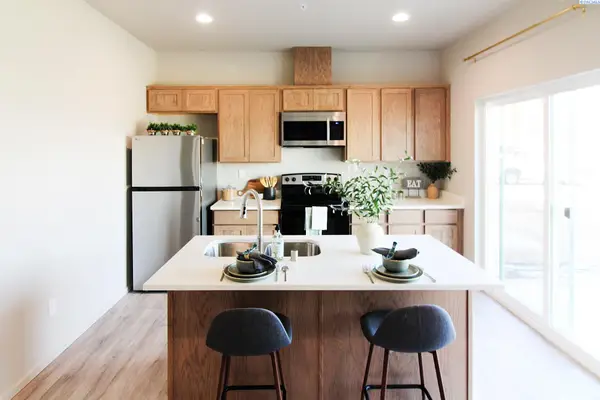 1200 N 8th Avenue #A204, Othello, WA 99327