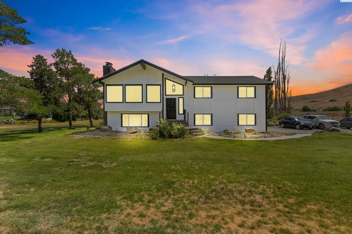 40223 E Ruppert, Benton City, WA 99320 - Image #1