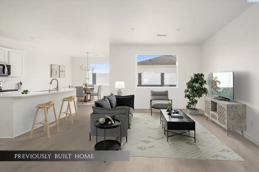 2731 S Alder Street, Kennewick, WA 99337 - Image #2