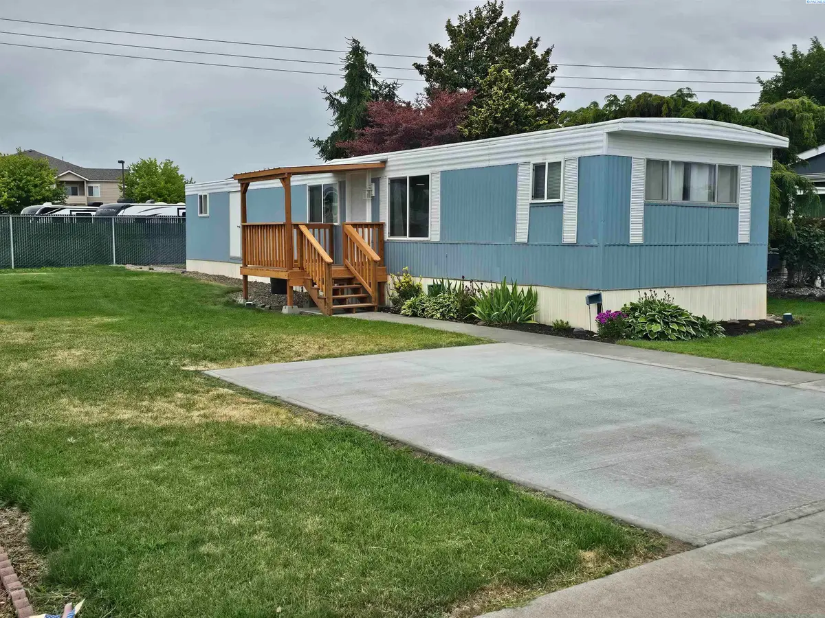 7901 W Clearwater Avenue #120 #120, Kennewick, WA 99336 - Image #1