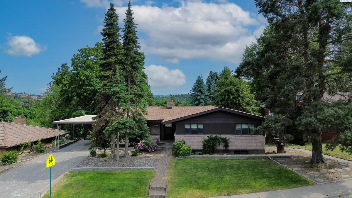 435 NW Sunset Dr., Pullman, WA 99163 - Image #1