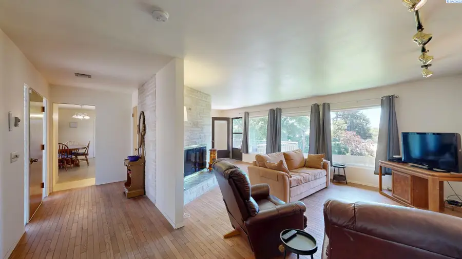 435 NW Sunset Dr., Pullman, WA 99163 - Image #2