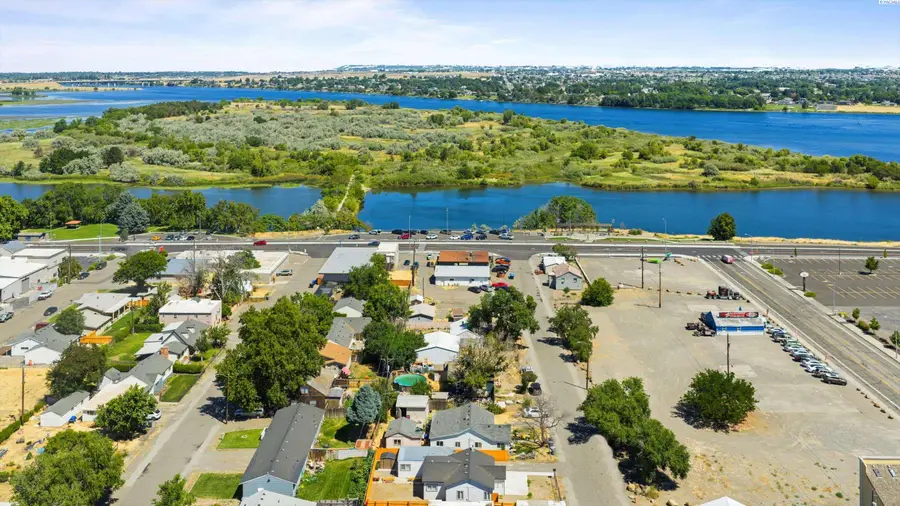 1353 Carolina Ave, Richland, WA 99352 - Image #2