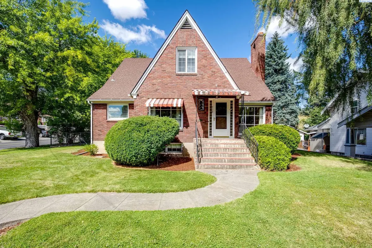 912 S Lake, Colfax, WA 99111 - #1