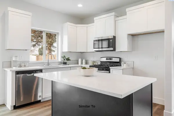 7480 Grapevine Ct, West Richland, WA 99353