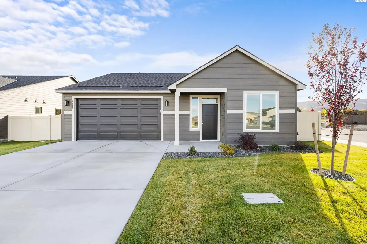 1417 Jenna Ave, Benton City, WA 99320 - Image #1