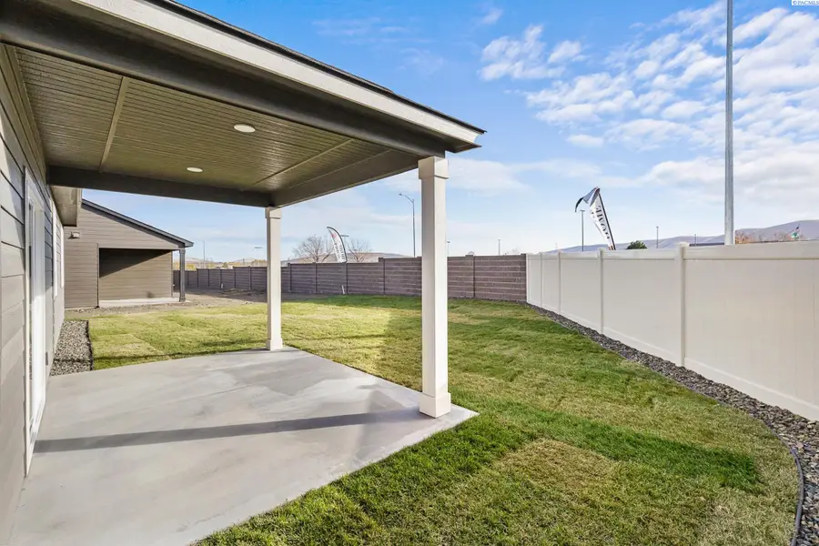 1417 Jenna Ave, Benton City, WA 99320 - Image #3