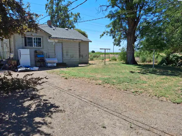 1371 Alexander Rd., Sunnyside, WA 98944