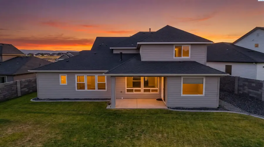 588 Lazio Way, Richland, WA 99352 - Image #2