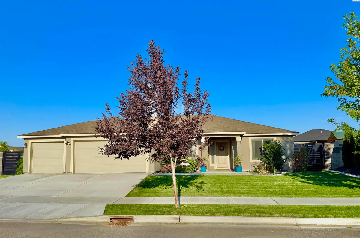 3325 S Mckinley, Kennewick, WA 99338 - Image #1