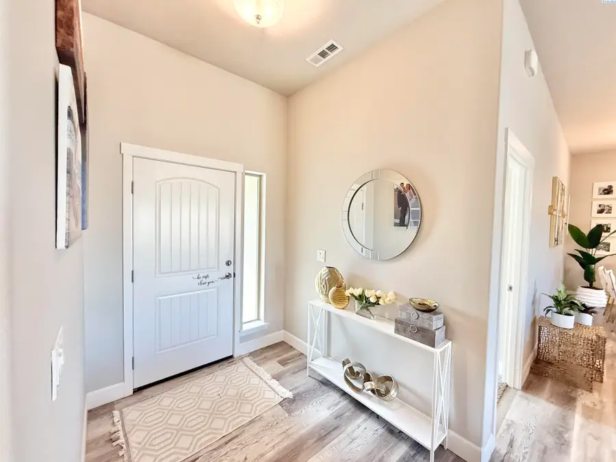 3325 S Mckinley, Kennewick, WA 99338 - Image #3