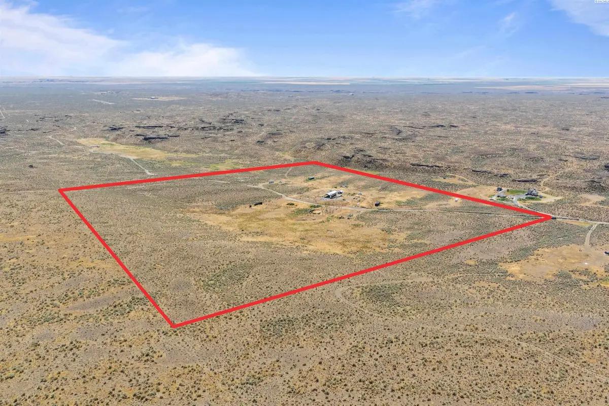 14371 Spirit Valley Rd Ne, Moses Lake, WA 98837 - Image #1