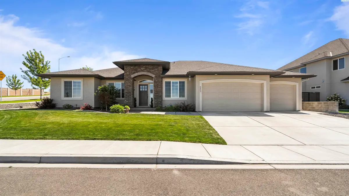 8803 W 12th Avenue, Kennewick, WA 99338 - Image #1