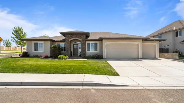8803 W 12th Avenue, Kennewick, WA 99338