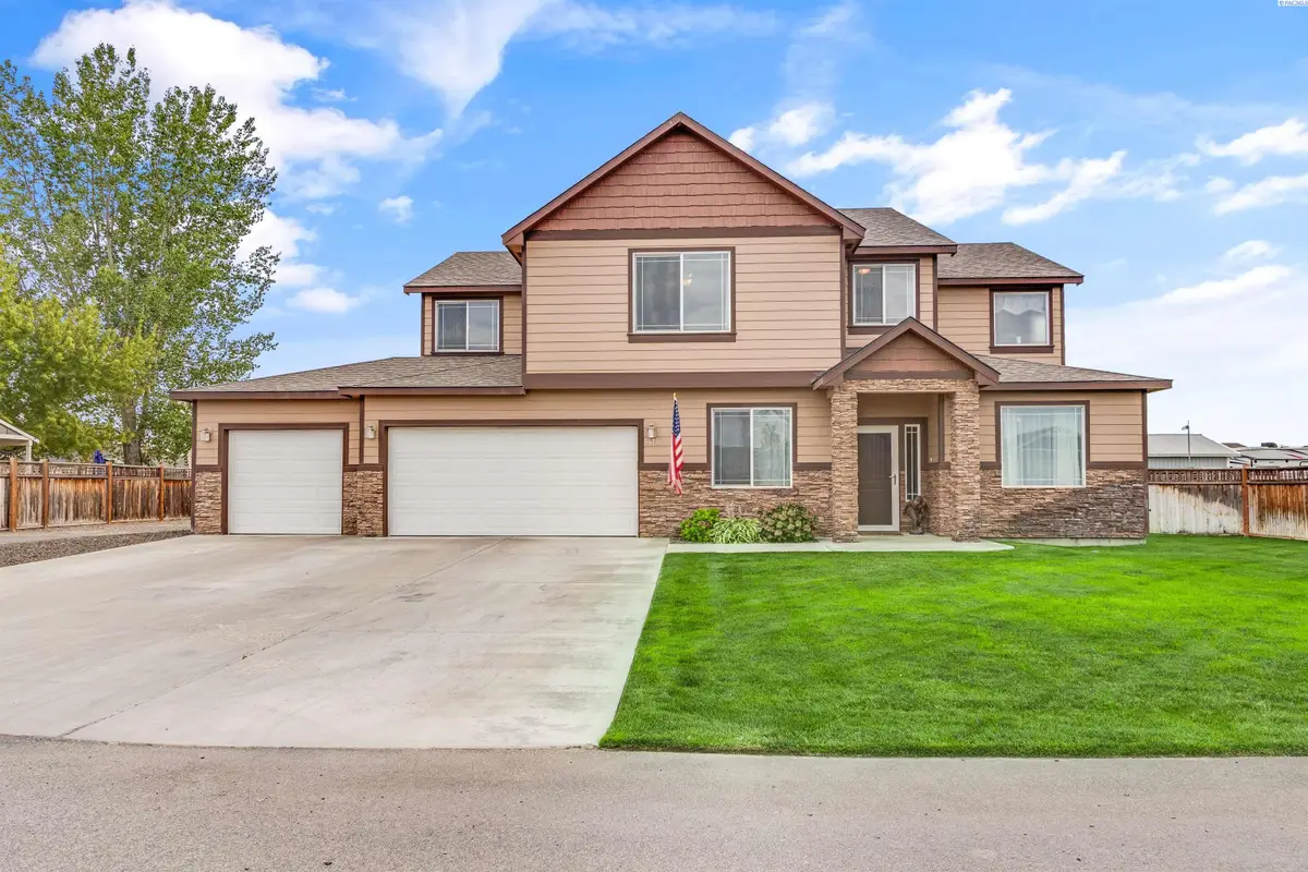 6575 Agate Ct, West Richland, WA 99353 - Image #1