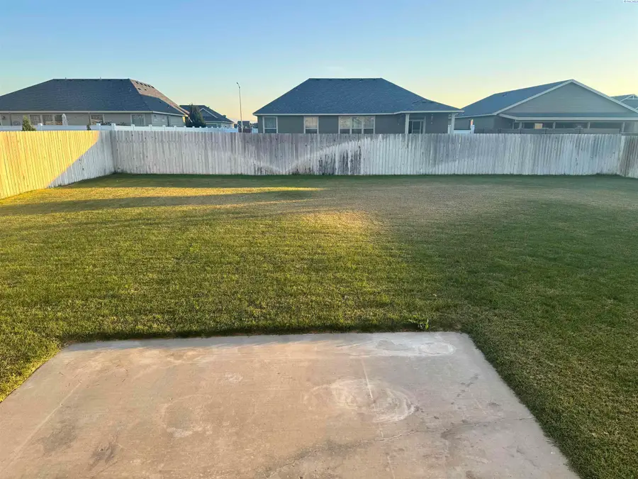 5618 Denver Dr., Pasco, WA 99301 - Image #3