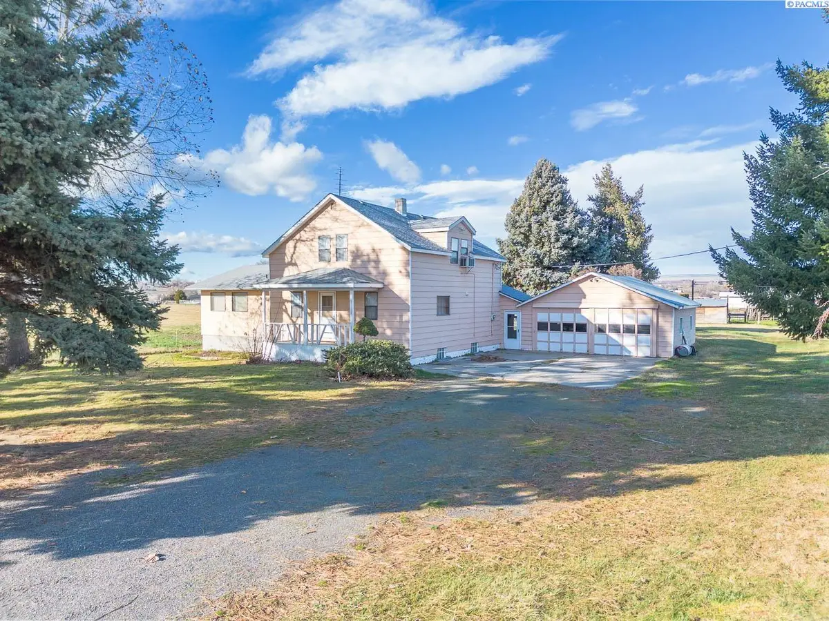 108702 W Old Inland Empire, Prosser, WA 99350 - #1