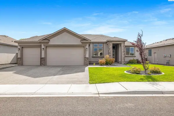 3359 Village Pkwy, Richland, WA 99354