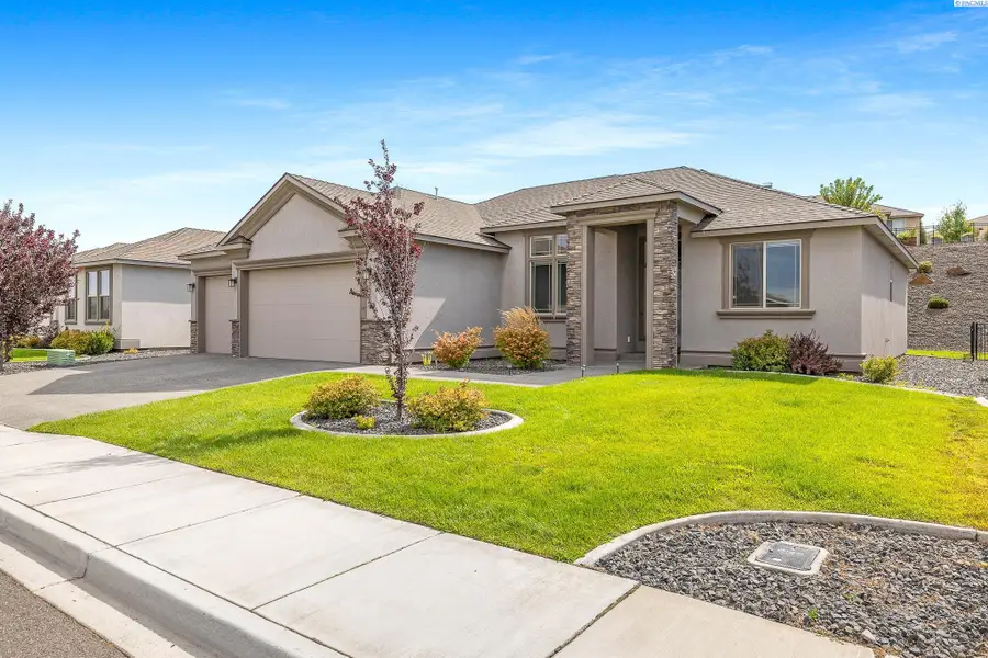 3359 Village Pkwy, Richland, WA 99354 - Image #2