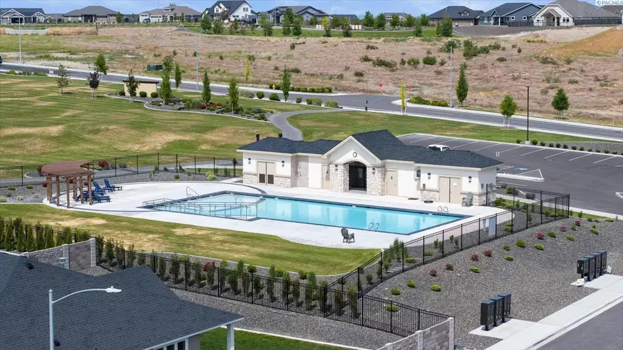 670 Cortona #39, Richland, WA 99352 - Image #2