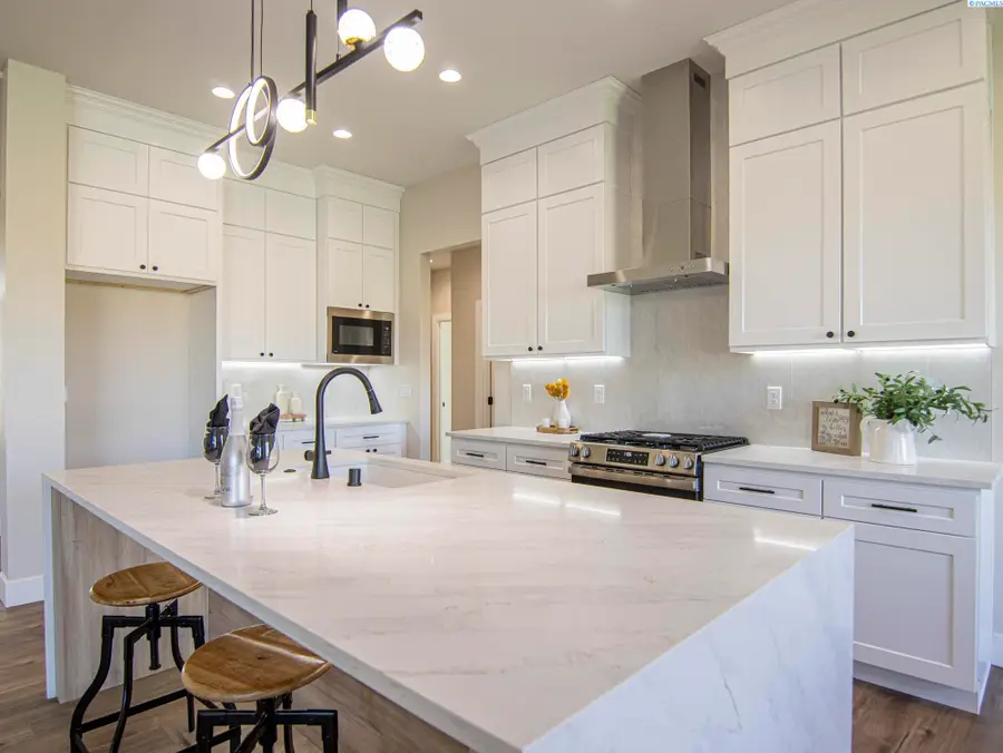 2839 Savanna Ave, Richland, WA 99352 - #2