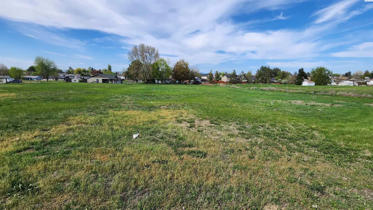 NKA W King St Lot A, Grandview, WA 98930 - Image #1