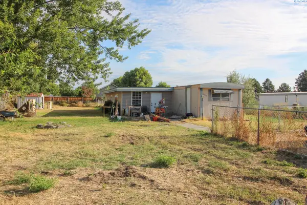 2202 Rainy Lane, Benton City, WA 99320