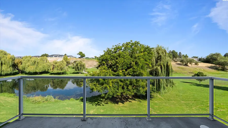 3504 W 34th Ave, Kennewick, WA 99337 - #2