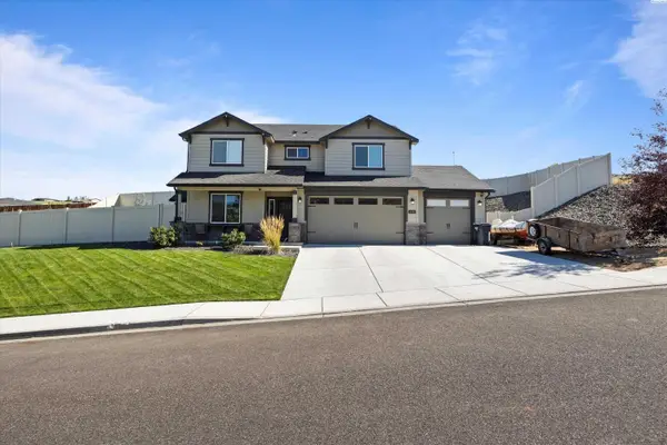 4019 Queen St, West Richland, WA 99353