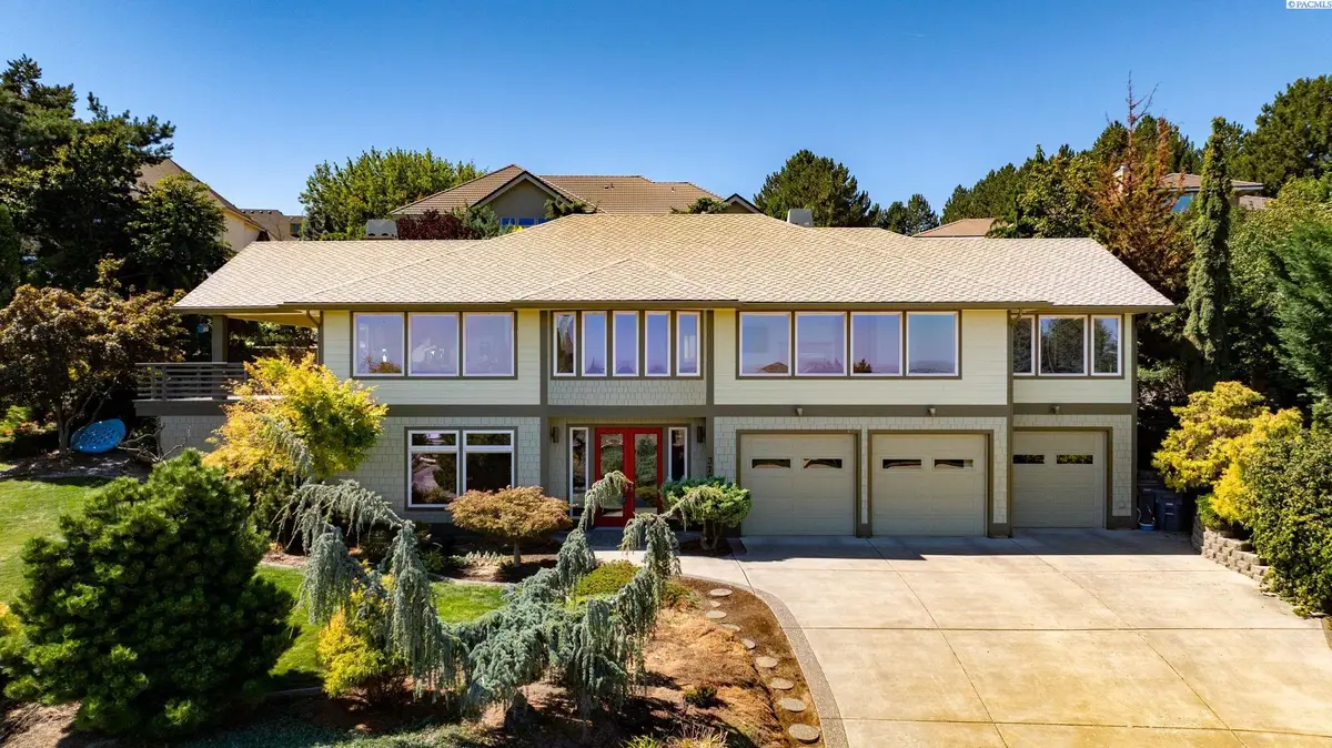 3703 W 42nd Ave., Kennewick, WA 99337 - Image #1