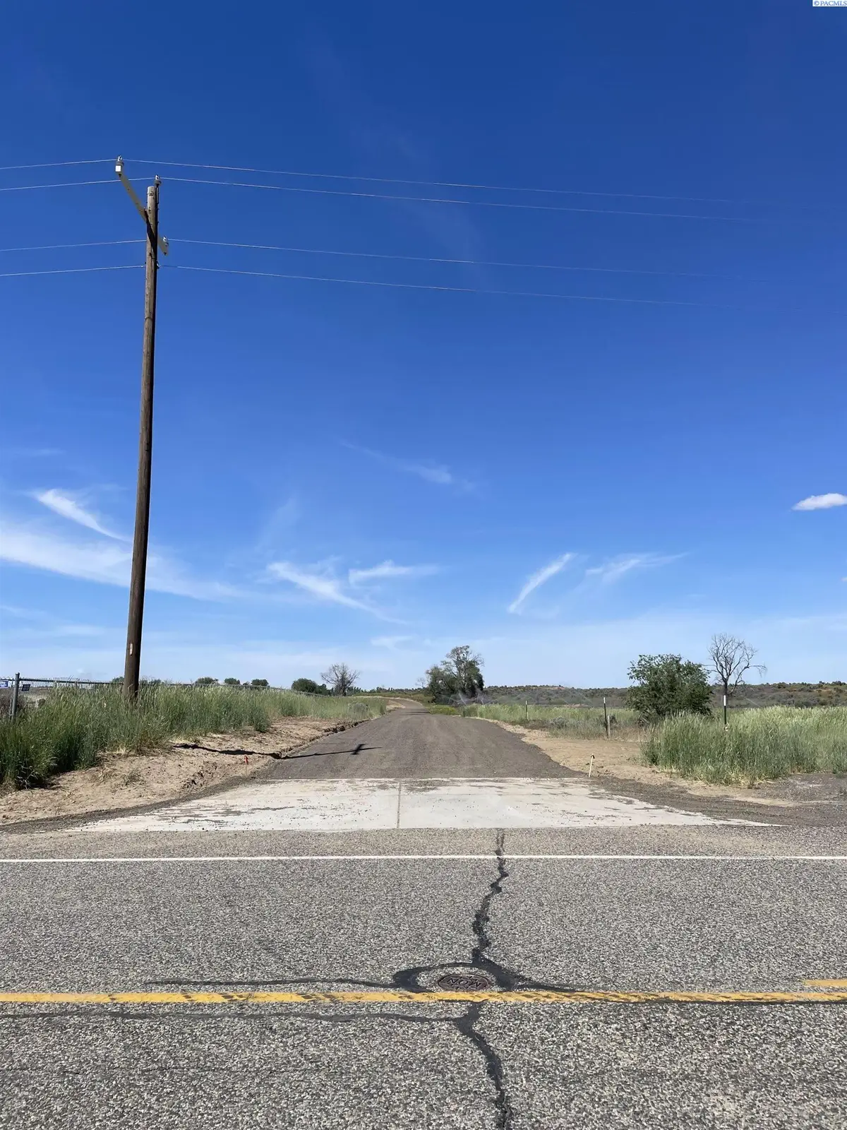 1008 Eltopia West Road, Eltopia, WA 99330 - Image #1