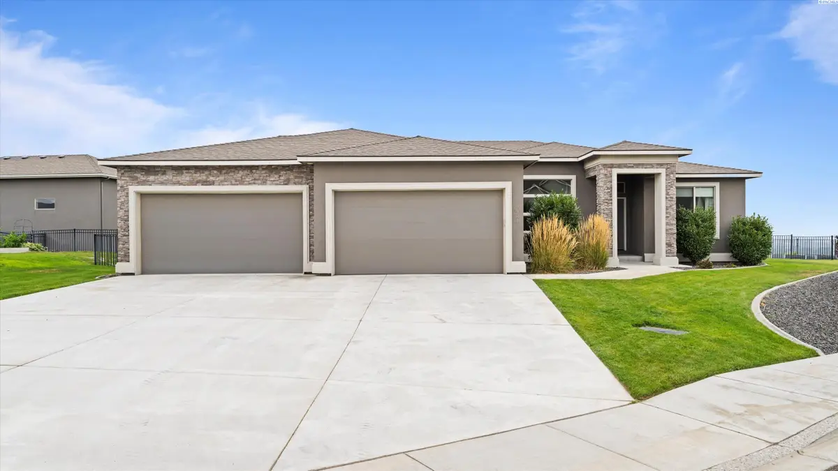 2284 S Alaska St, Kennewick, WA 99338 - Image #1