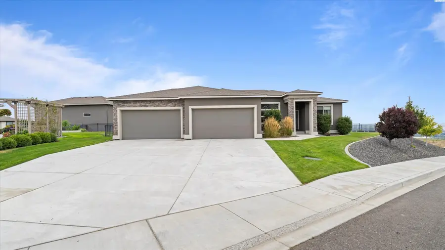 2284 S Alaska St, Kennewick, WA 99338 - Image #2