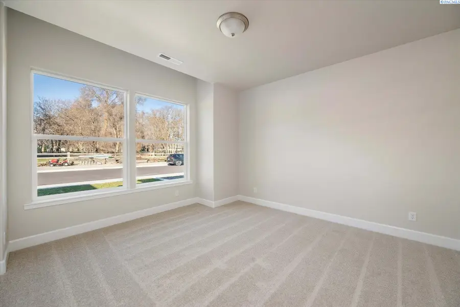 2803 S Alder St, Kennewick, WA 99337 - #3