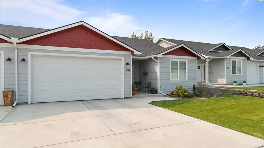 216 Claret Dr, Prosser, WA 99350 - Image #3