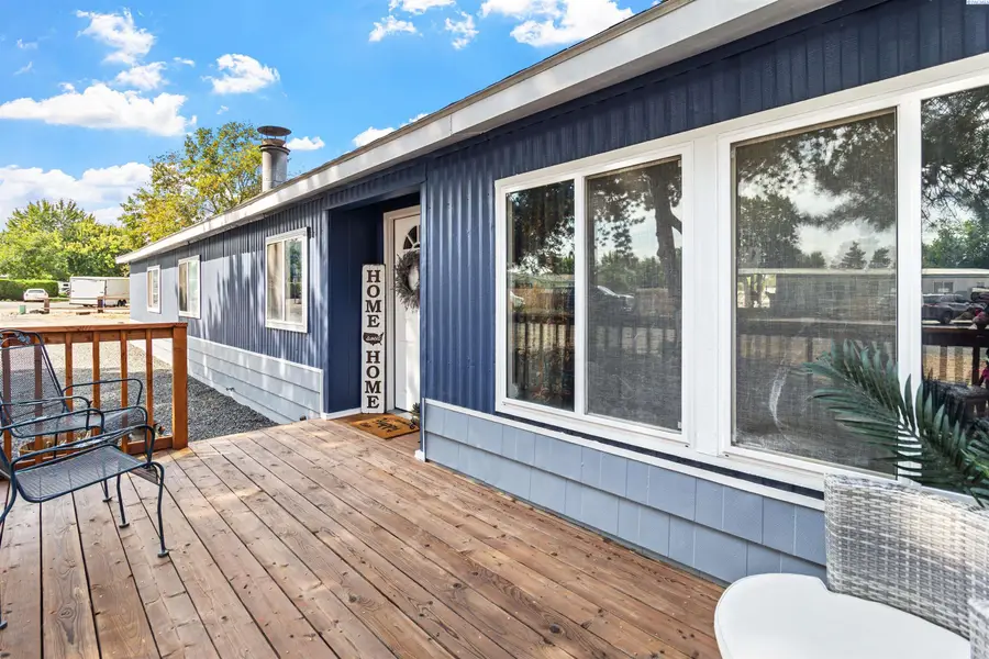 112 Reinken Blvd, Burbank, WA 99323 - Image #2