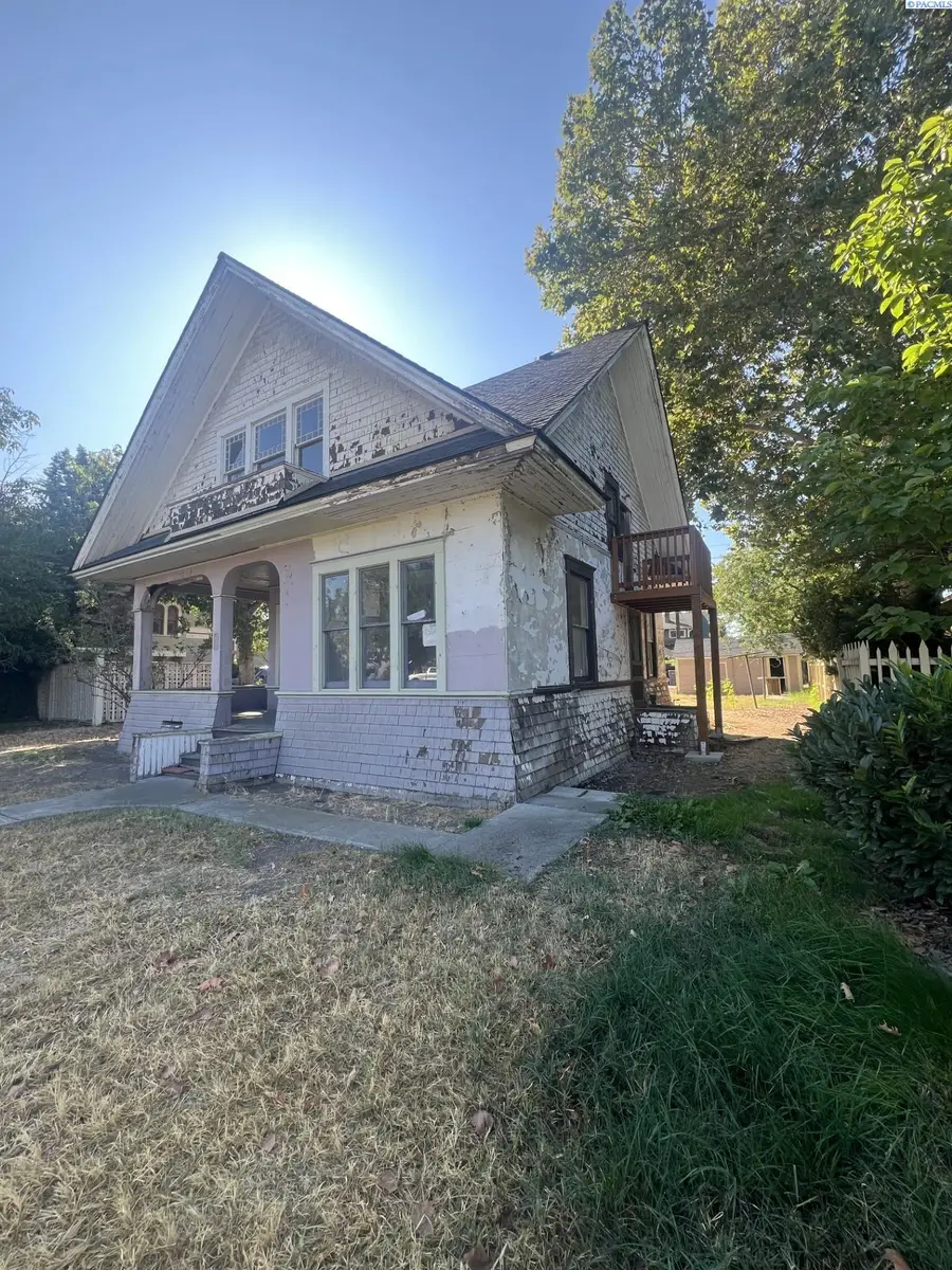 523 W Kennewick Ave, Kennewick, WA 99336 - Image #2